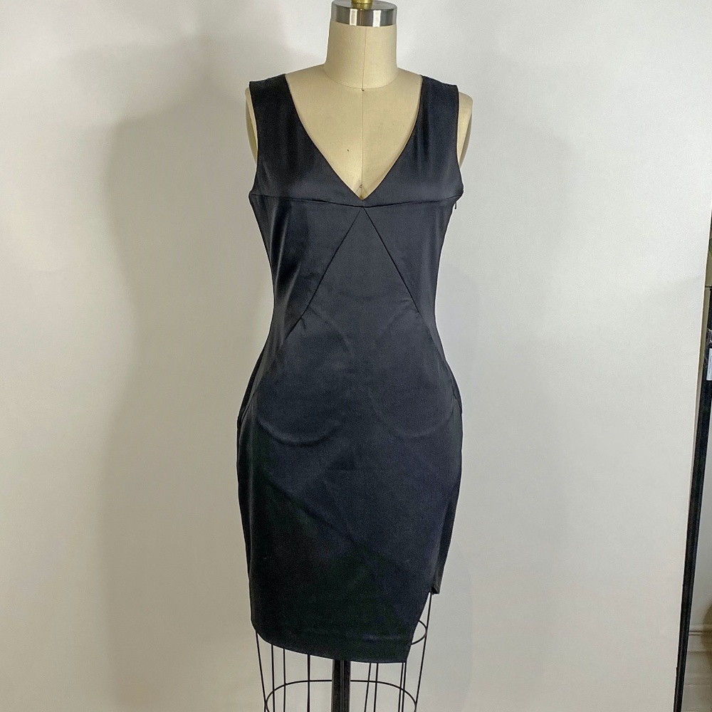 Shipley & Halmos Fitted Black Cocktail Dress Sz 2